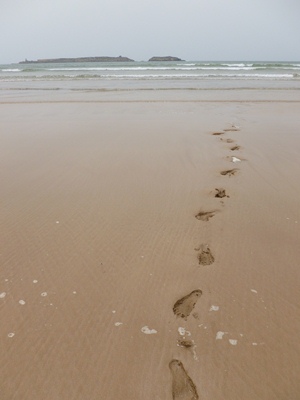 footsteps-sand-essaouira.jpg