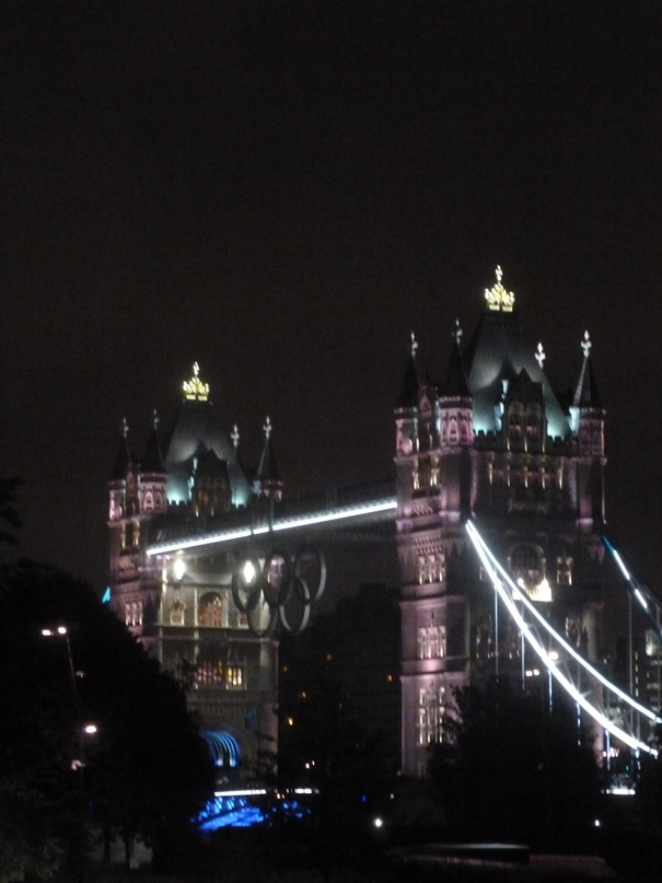 tower-of-london-bridge.jpg