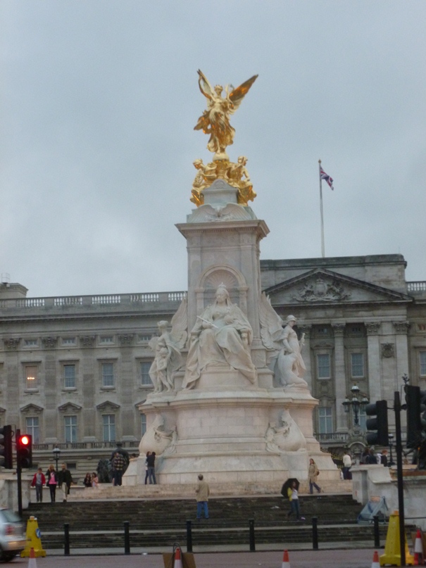 buckingham-palace-london.jpg