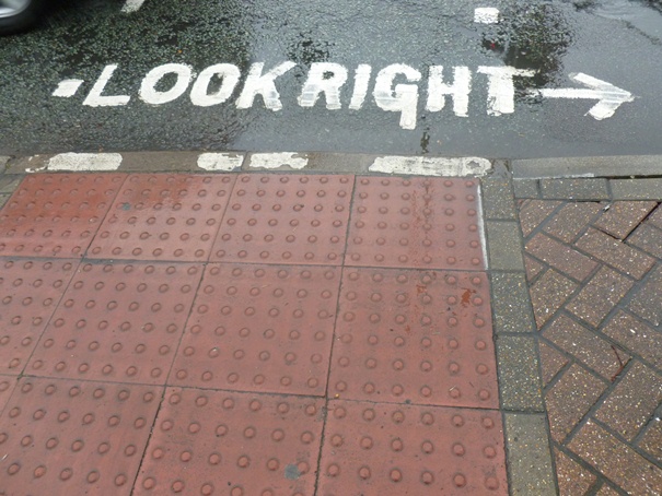 look-right-london.jpg